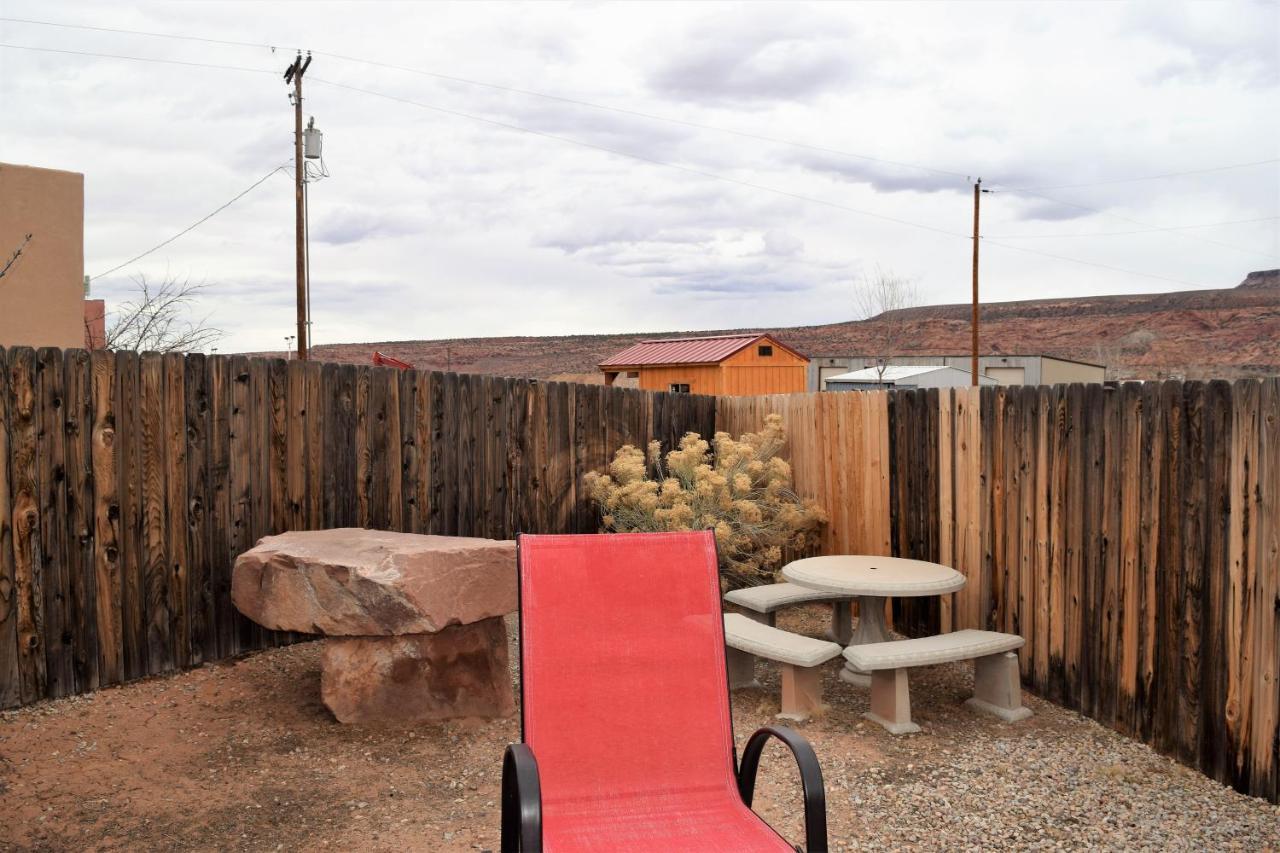 Вилла St Dane'S Desert Juniper Cabin Моаб Экстерьер фото